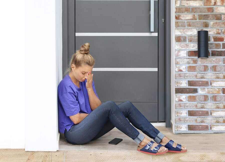 Pourquoi changer la serrure d’un nouvel appartement ? 3 Changer la serrure à la suite d'un vol de clé