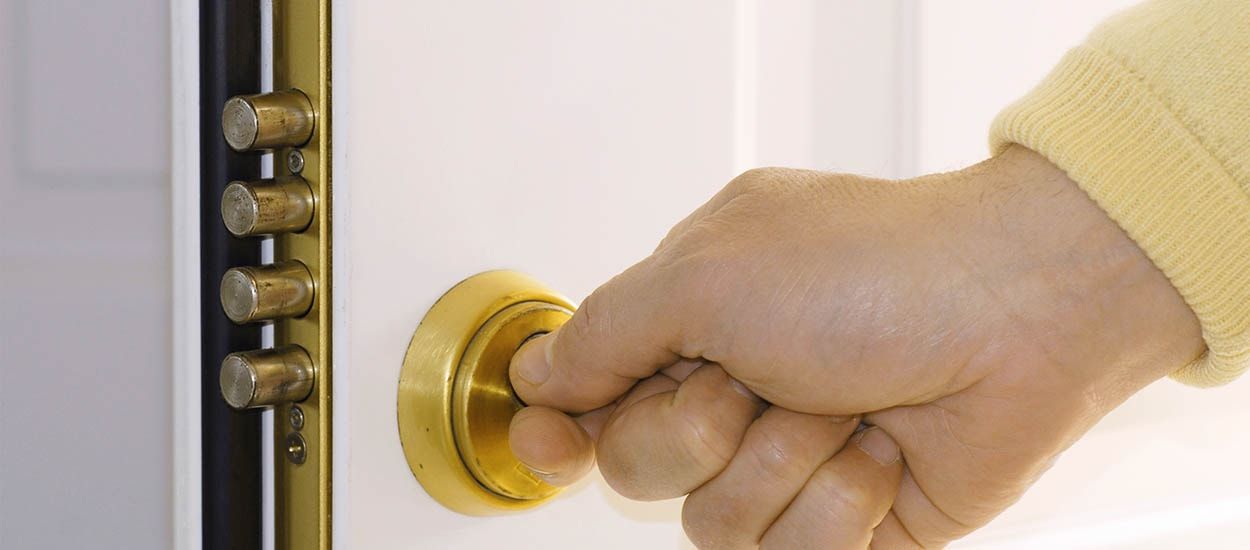 Serrure à porte blindée : le guide du choix 6 Comment choisir une serrure à porte blindée ?